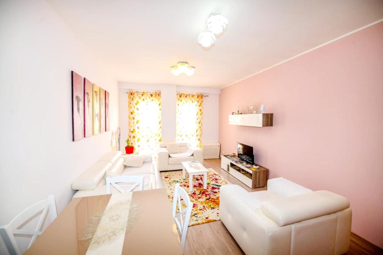 Happy Stories' In Centre Appartement